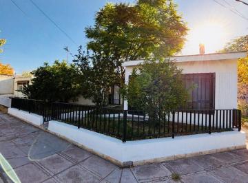 Casa · 209m² · 10 Ambientes · 2 Cocheras · Apta Crédito! Casa Esquina + Dpto, Godoy Cruz