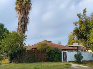 Casa · 180m² · 4 Ambientes · 2 Cocheras · Excelente Casa en Venta en San Martin