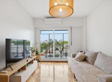 Departamento de 4 ambientes, Caballito · Venta Departamento 4 Ambientes, Semipiso Al Frente con Balcón Corrido y Apto Crédito