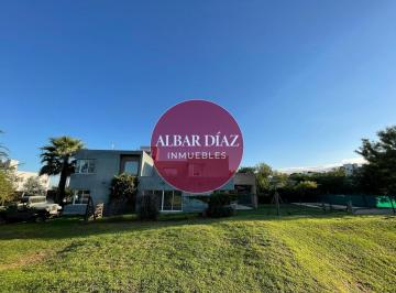 Casa · 320m² · 5 Ambientes · 2 Cocheras · Casa en Las Cañitas Barrio Privado
