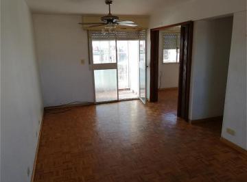 Departamento · 68m² · 4 Ambientes · Departamento - Venta - 4 Amb. Frente - Balcon - Apto Credito - Villa Lugano - Caba