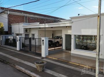 Edificio · 172m² · 2 Cocheras · Edificio Comercial Vivienda y Casa en Venta