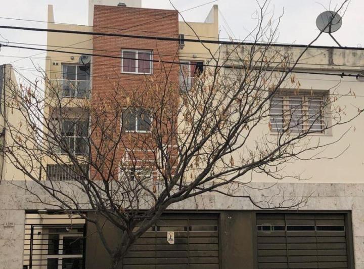 Departamento · 80m² · 7 Ambientes