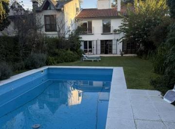 Casa · 420m² · 4 Ambientes · 1 Cochera · Casa en La Horqueta