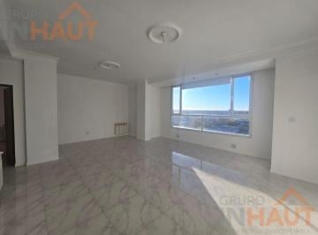 Departamento · 90m² · 4 Ambientes · 1 Cochera · Departamento en Venta en Centro de Cipolletti