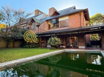 Casa de 6 ambientes, San Isidro · Casa en Martinez - 417 m² - 4 Dorm - 6 Amb - Parque y Pileta
