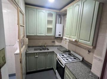 Departamento · 60m² · 5 Ambientes · Departamento de 60 m² con 2 Dorm. en Venta en Centro