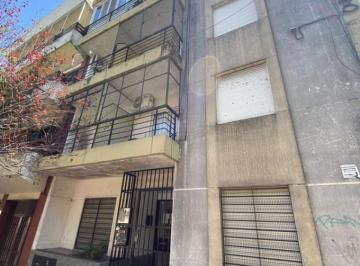 Departamento · 30m² · 2 Ambientes · Departamento de 1 Dormitorio con Patio en Cochabamba 1076