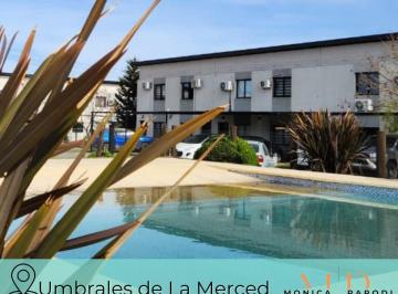 Casa · 72m² · 3 Ambientes · 1 Cochera · En Venta Dúplex 3 Ambientes Umbrales de La Merced