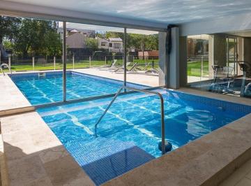 Departamento · 73m² · 3 Ambientes · Departamento en Venta Opera Luxury Condominium