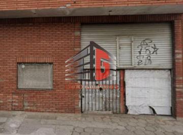 Bodega-Galpón , Tres de Febrero · Galpón 100 m² Entrada Camión; Oficina; Baño