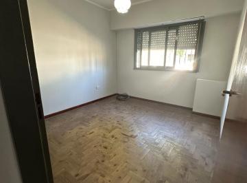 PH de 4 ambientes, La Plata · PH Tipo Casa Al Frente en 47 E/26 y 27