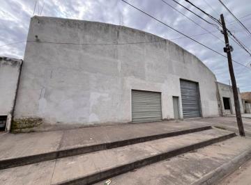 Bodega-Galpón · 800m² · Venta de Galpón de 800 m² con Local Comercial