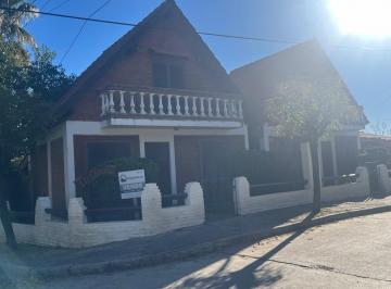 Casa · 74m² · 2 Cocheras · Cabañas Alpinas en Mina Clavero