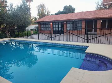 Casa · 90m² · 5 Ambientes · 2 Cocheras · Casa en Coquimbito