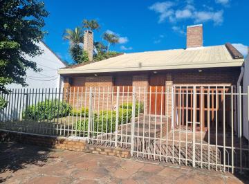 Casa de 8 ambientes, Resistencia · Chalet en 3 Niveles