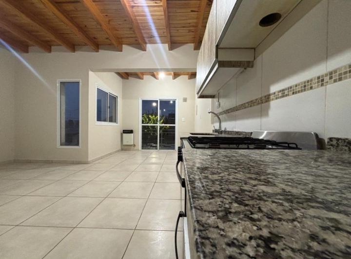 Departamento · 60m² · 4 Ambientes · 1 Cochera