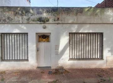 Casa · 152m² · 4 Ambientes · Casa de 2 Dorm. en Venta