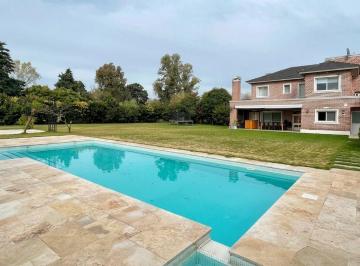 Casa · 280m² · 6 Ambientes · 3 Cocheras · Rio Hondo Al 500 Casa en Alquiler Tradicional en Cc San Francisco, Manzanares Pilar