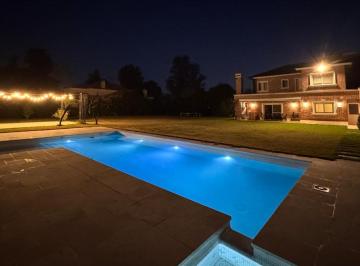 Casa · 280m² · 6 Ambientes · 3 Cocheras · Rio Hondo Al 500 Casa en Venta o Alquiler Tradicional Cc San Francisco, Manzanares Pilar
