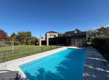 Casa · 384m² · 5 Ambientes · 2 Cocheras · Casa en Venta | Ayres de Pilar | 4 Dorm. | Pilar, G. B. a. Zona Norte