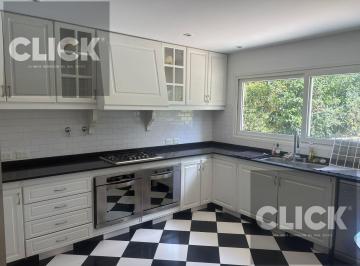 Casa · 210m² · 5 Ambientes · 3 Cocheras · Casa 6 Ambientes en Venta en Saint Thomas Norte Canning