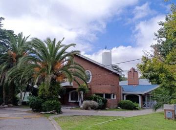 Casa · 300m² · 4 Ambientes · 3 Cocheras · Alquiler Cas 4 Amb Pileta Barrio Cerrado Leloir