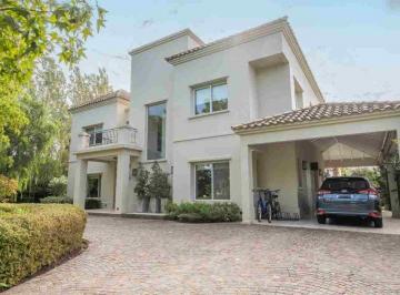 Casa · 501m² · 7 Ambientes · 2 Cocheras · Venta Casa Al Lago en La Isla, Nordelta - 501 m²