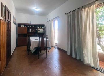 Casa · 209m² · 4 Ambientes · Venta Casa Planta Alta y Planta Baja Barrio Alvear