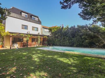 Casa · 216m² · 6 Ambientes · 2 Cocheras · Casa Venta 5 Dorm. "El Jacaranda" Tigre