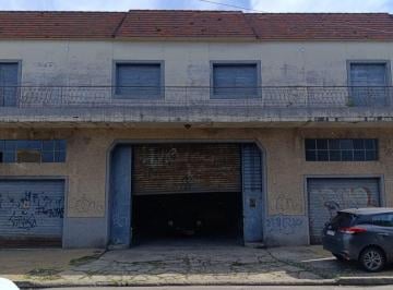 Bodega-Galpón · 1050m² · Venta de Galpon. Excelente Ubicación.