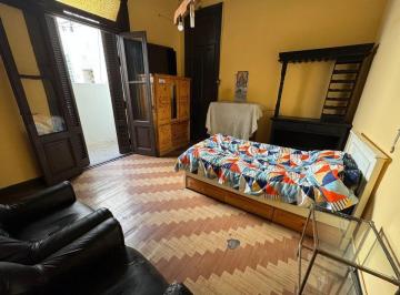PH · 74m² · 3 Ambientes · PH 3 Ambientes Venta La Boca C/ Terraza Compartida