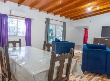 Casa · 140m² · 4 Ambientes · 1 Cochera · Casa 2 Dorm. Venta La Plata, Nueva, Jardín