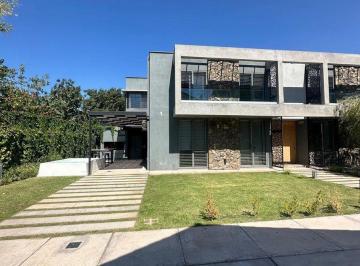 Departamento · 131m² · 1 Ambiente · Venta Duplex Chacras de Coria