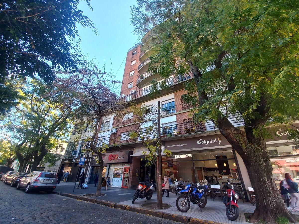 3 de Febrero no 13