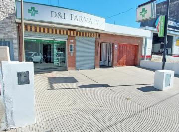 Local comercial · 250m² · 4 Ambientes · 1 Cochera · Local en Av 11 de Septiembre (Con Cochera y Cocina)