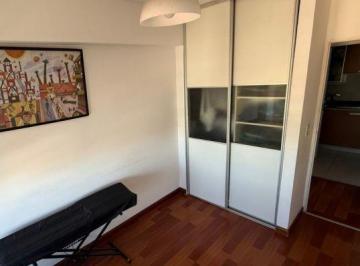 Departamento de 3 ambientes, Colegiales · Semipiso de 67 m² con 2 Dorm., toillete y Baño, en Alquiler en Colegiales.