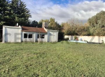 Quinta vacacional · 42m² · 1 Ambiente · Casa Quinta con Quincho y Pileta. San Vicente
