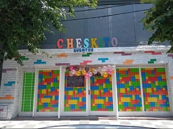 Local comercial · 304m² · 7 Ambientes