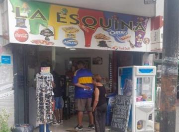 Local comercial · 53m² · Local en Alquiler - Esquina - Todo Destino - Lanús Ctro