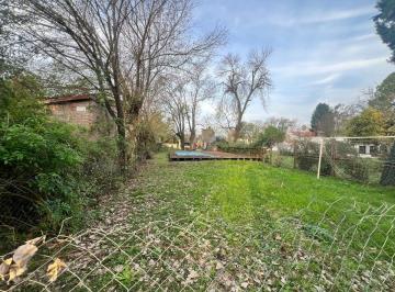 Terreno · 60m² · Venta Casa a Reciclar o Demoler en Lote en Funes