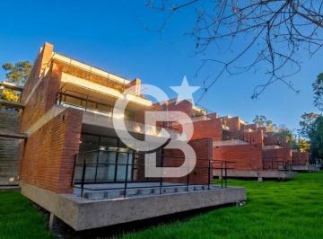 Departamento · 75m² · 5 Ambientes · 1 Cochera · Departamento Los Perales - El Naranjero