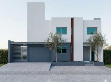 Casa · 257m² · 5 Ambientes · 1 Cochera · Casa 3 Dor C/ Pileta - Quebradas de Manantiales