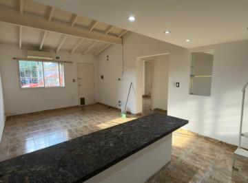 PH · 52m² · 3 Ambientes · 1 Cochera · PH de 3 Ambientes Reciclado en Venta en Morón