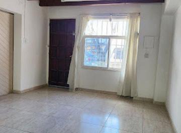 Casa · 100m² · 5 Ambientes · Alquiler Departamento Villa Hipodromo Godoy Cruz