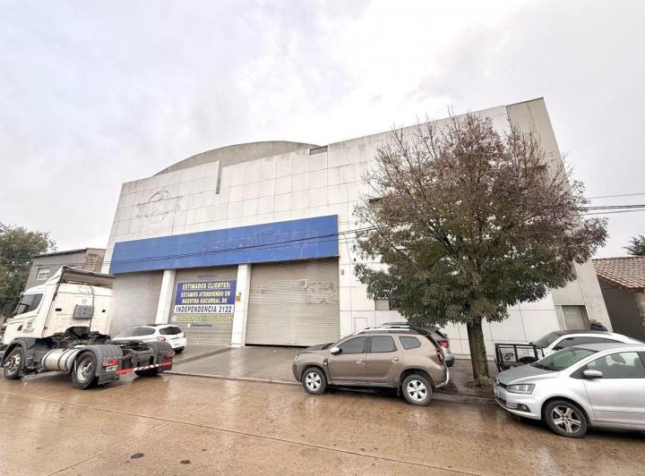 Local comercial · 400m² · 6 Ambientes
