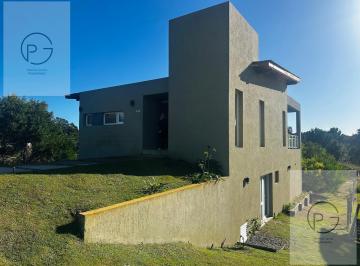Casa · 221m² · 6 Ambientes · 1 Cochera · Venta - Casa 5 Ambientes en Costa Esmeralda