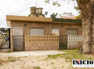 Departamento de 2 ambientes, Mar de Ajó · Propiedad Funcional en Dos Niveles - C273