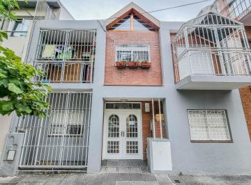 PH · 46m² · 3 Ambientes · Se Vende con Renta PH de 3 Ambientes / Balcón