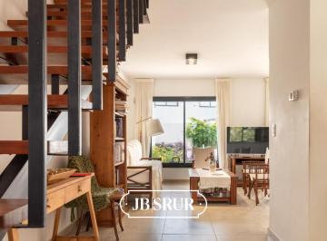 Casa · 119m² · 3 Ambientes · 2 Cocheras · Dúplex en Venta de 3 Dorm. en Lomas de Manantiales